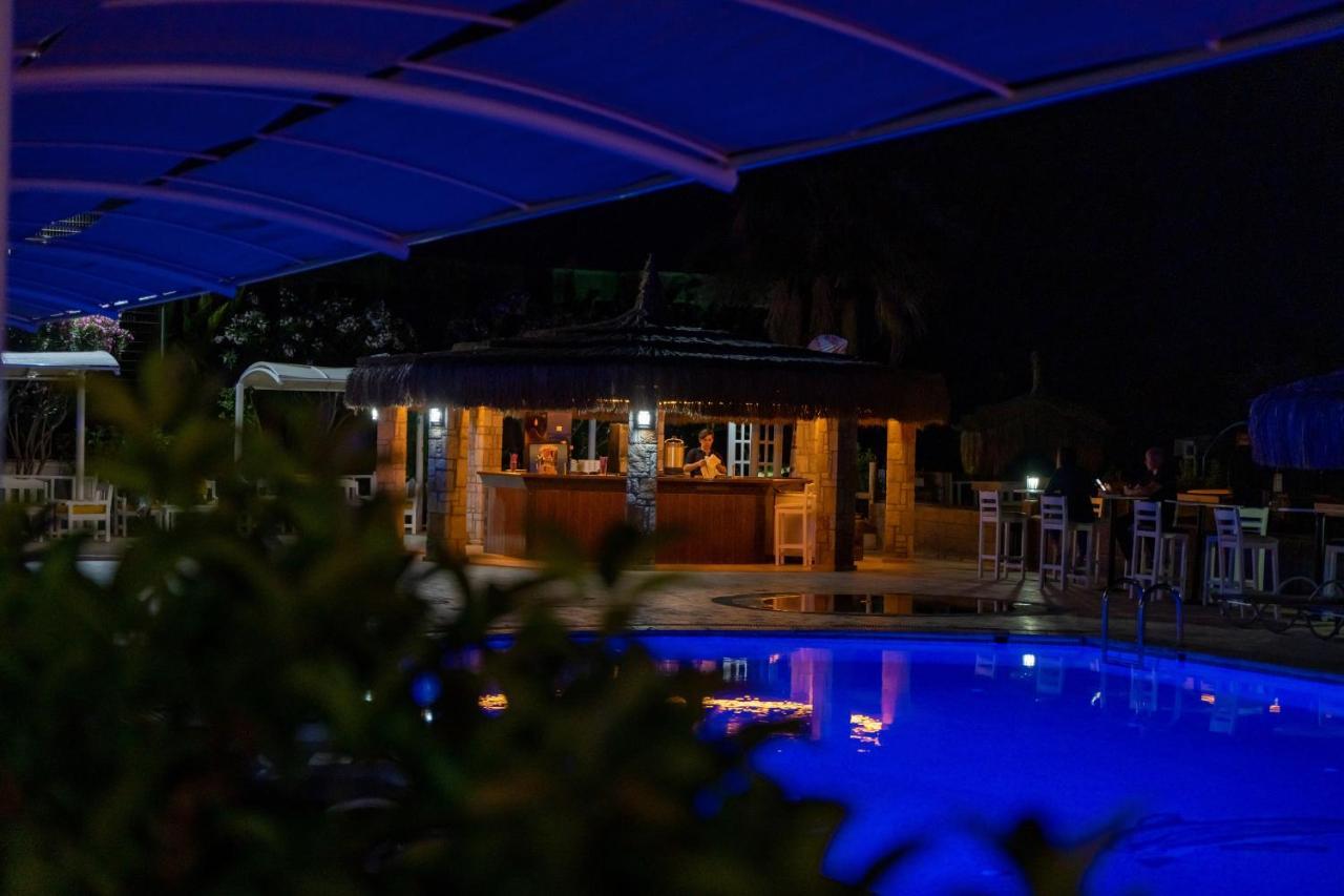 Tiana Beach Resort Turgutreis Exterior foto