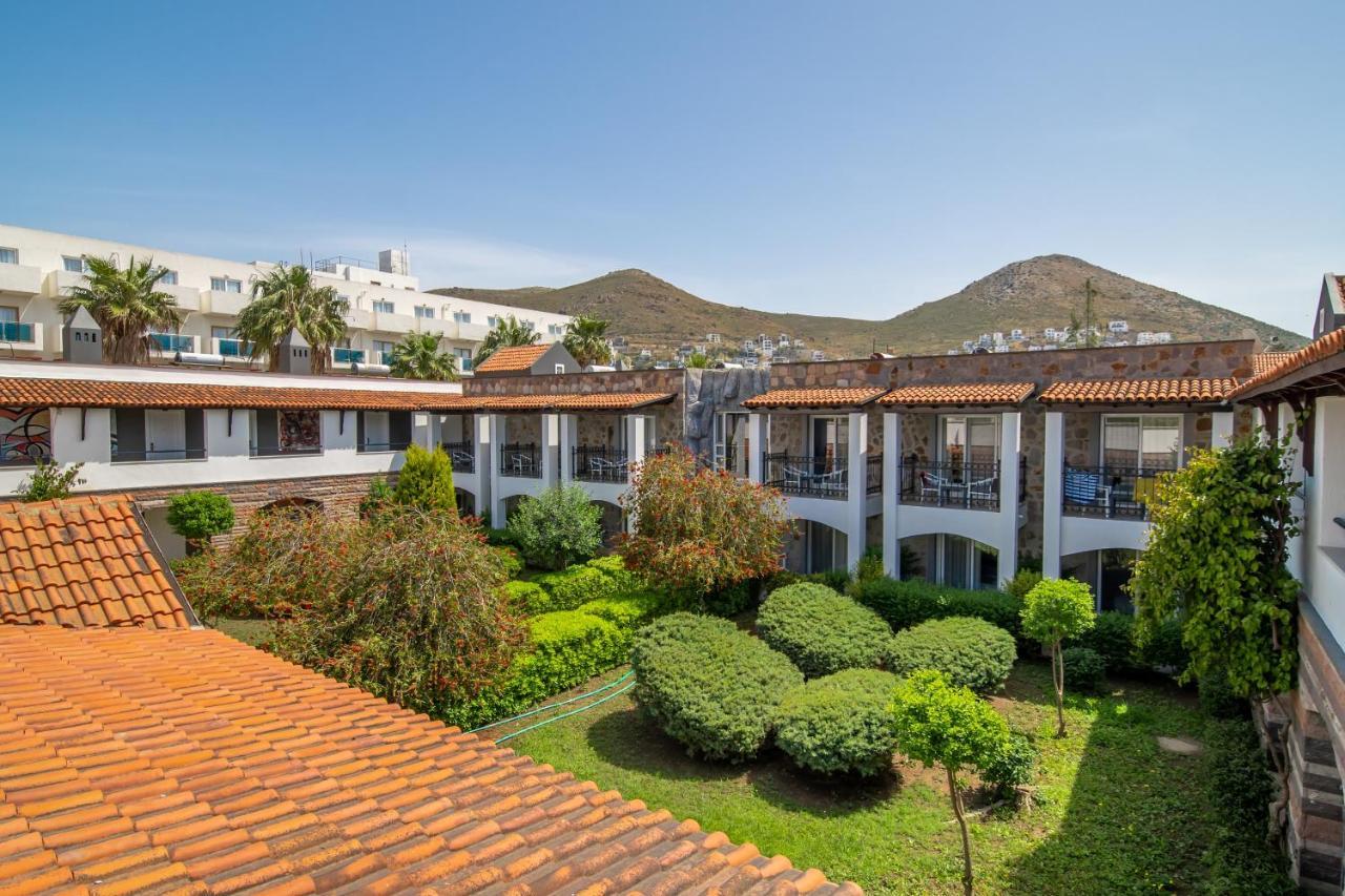 Tiana Beach Resort Turgutreis Exterior foto