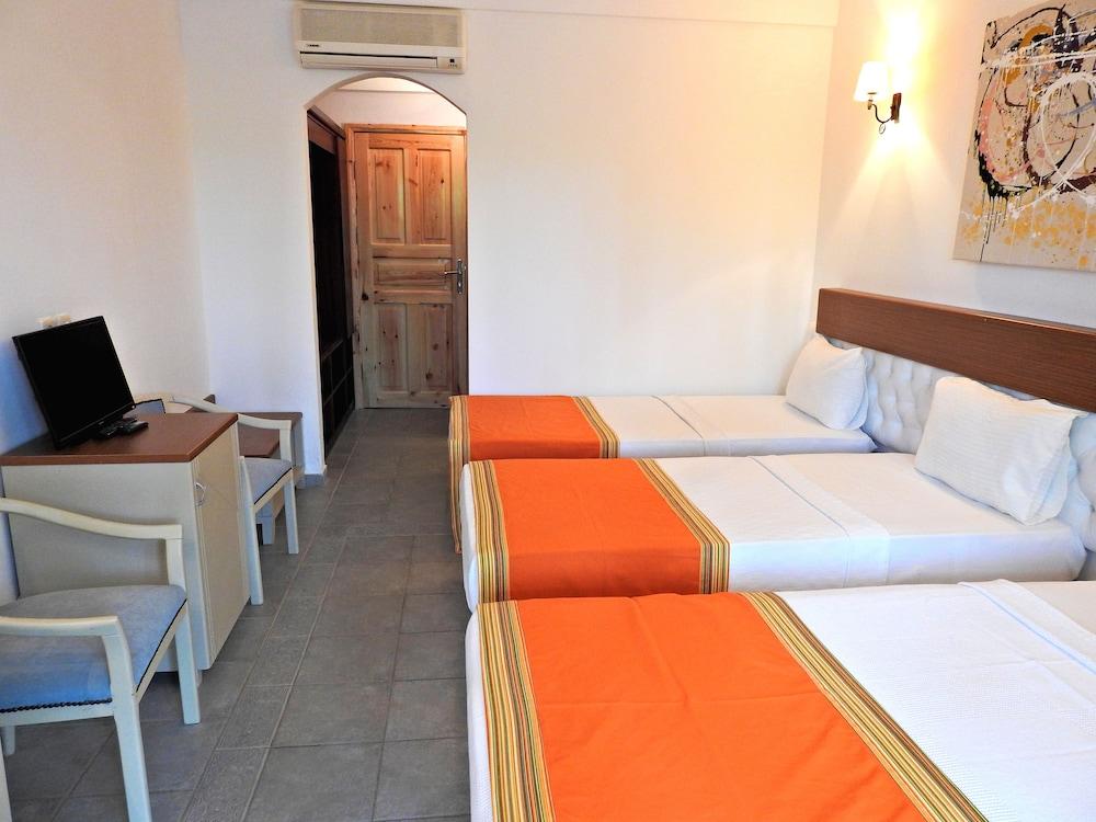 Tiana Beach Resort Turgutreis Exterior foto